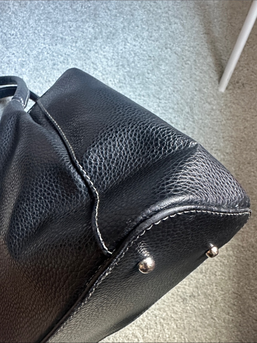 Tod’s Shoulder Bag - Picture 12 of 13